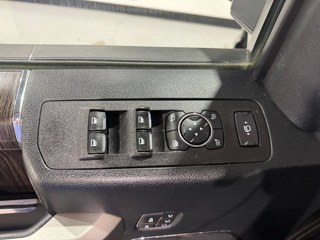 Used 2021 Ford F250 Lariat AWD/4WD image 17