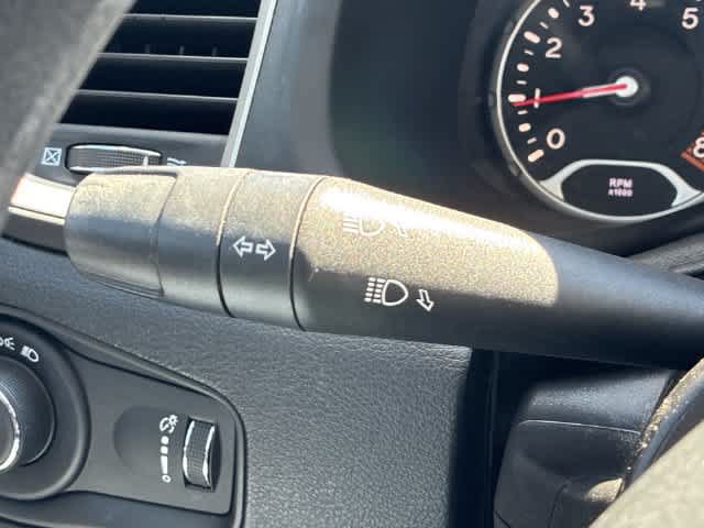 Used 2020 Jeep Renegade Sport FWD image 27