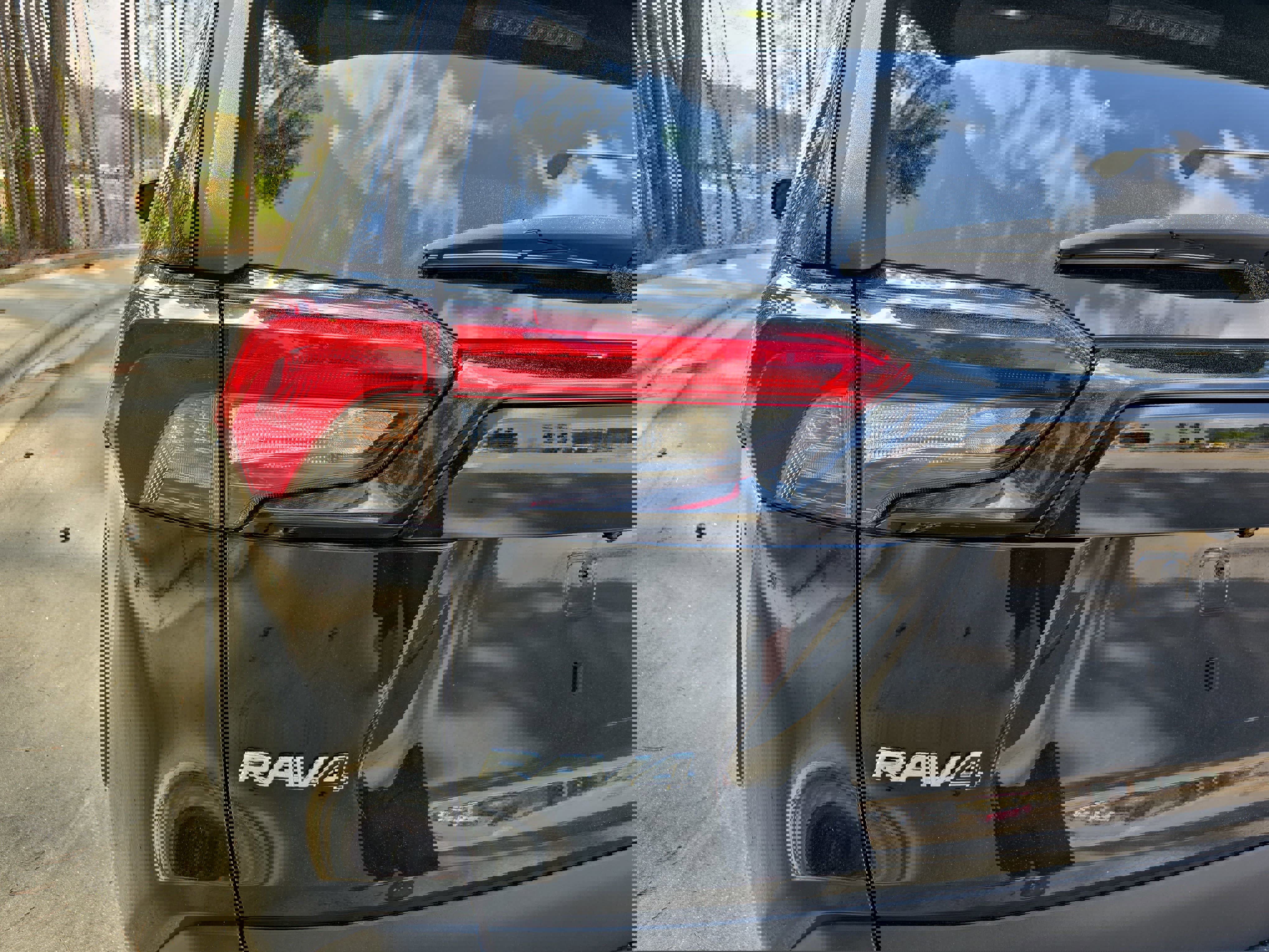 Used 2023 Toyota RAV4 XLE image 36