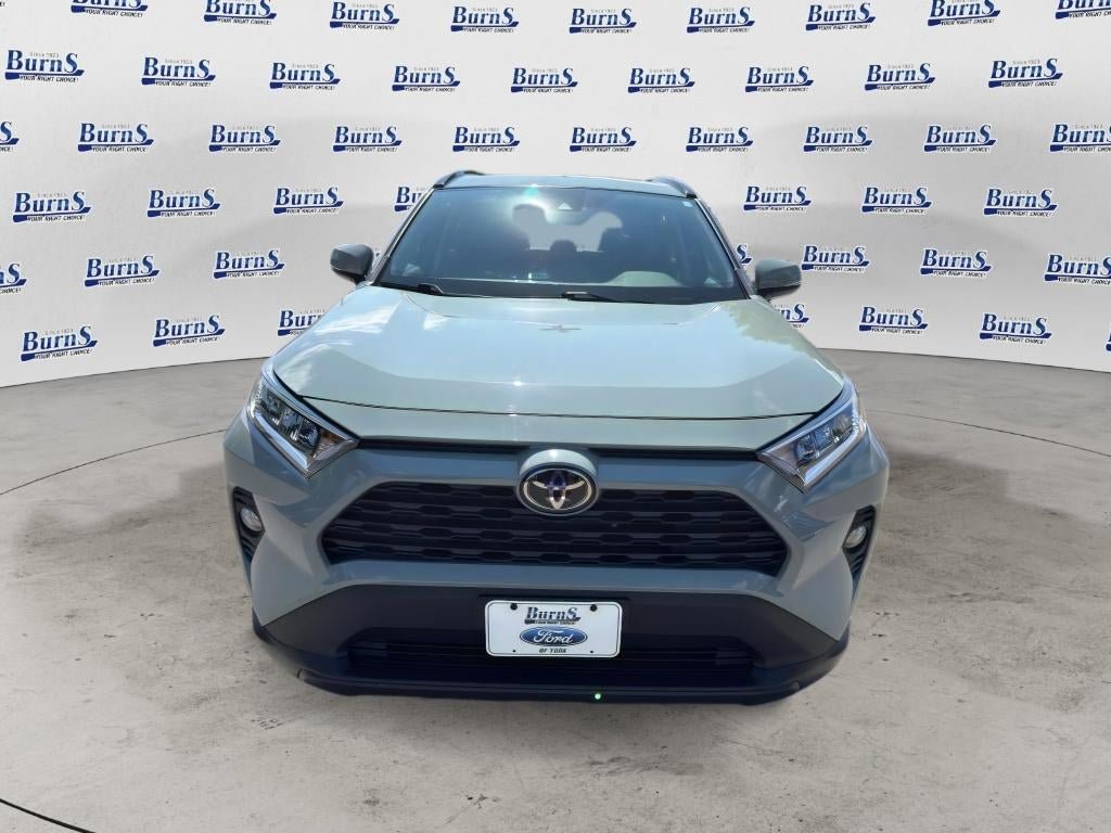 Used 2020 Toyota RAV4 XLE w/ Convenience Package AWD/4WD image 2