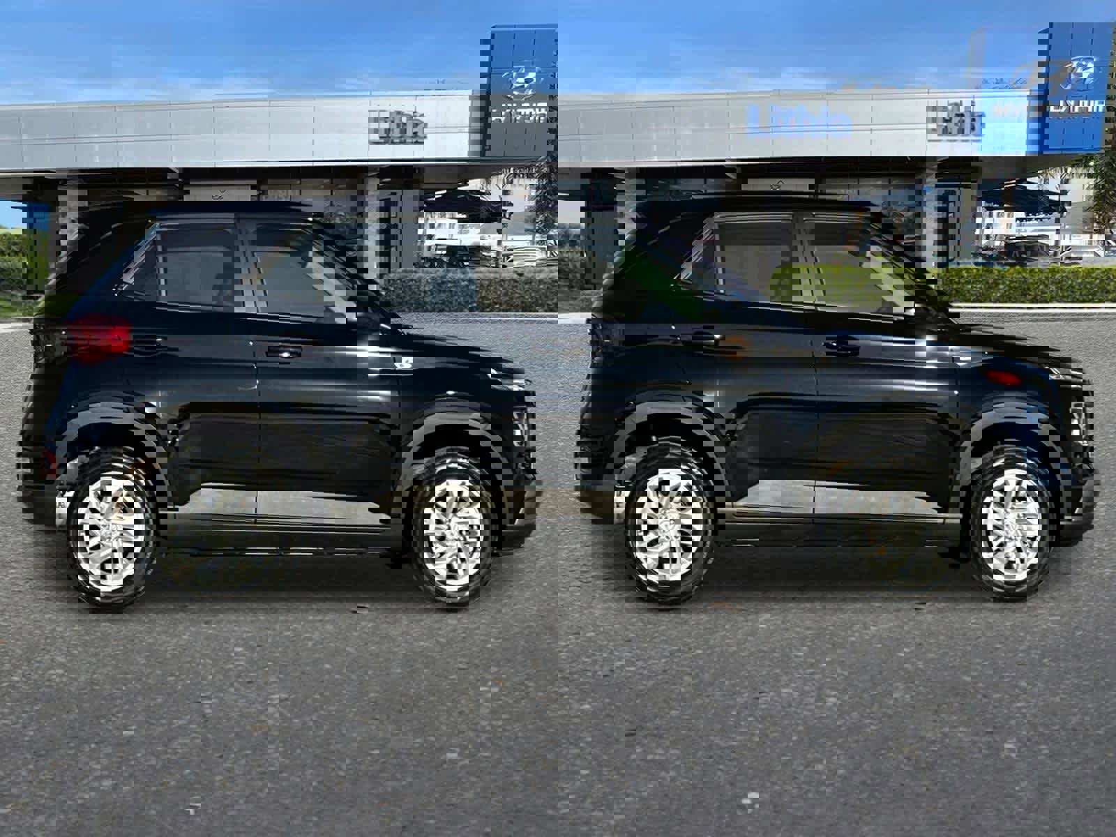 New 2026 Hyundai Venue SE image 8