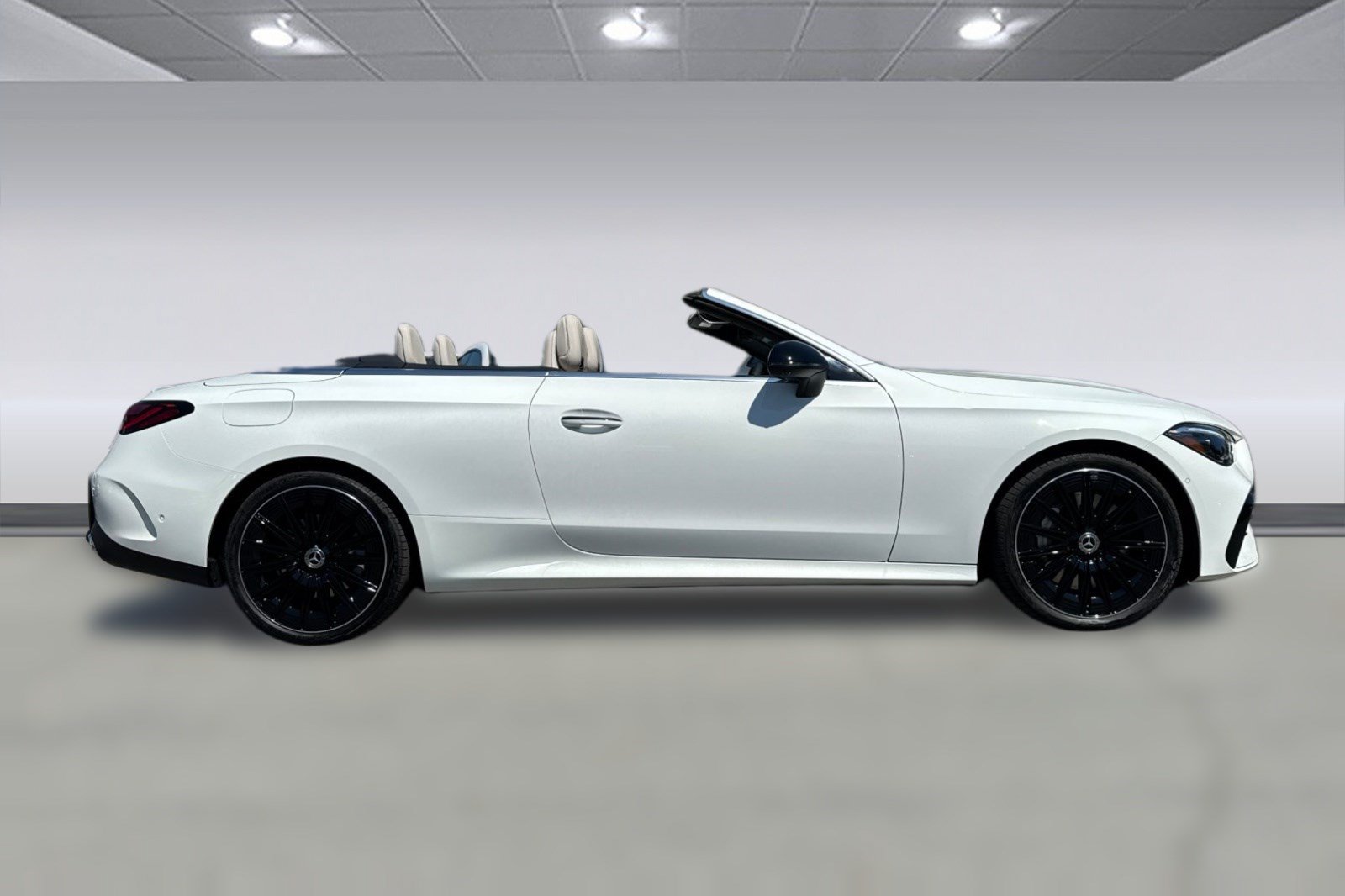 New 2027 Mercedes-Benz CLE 450 4MATIC Cabriolet image 7