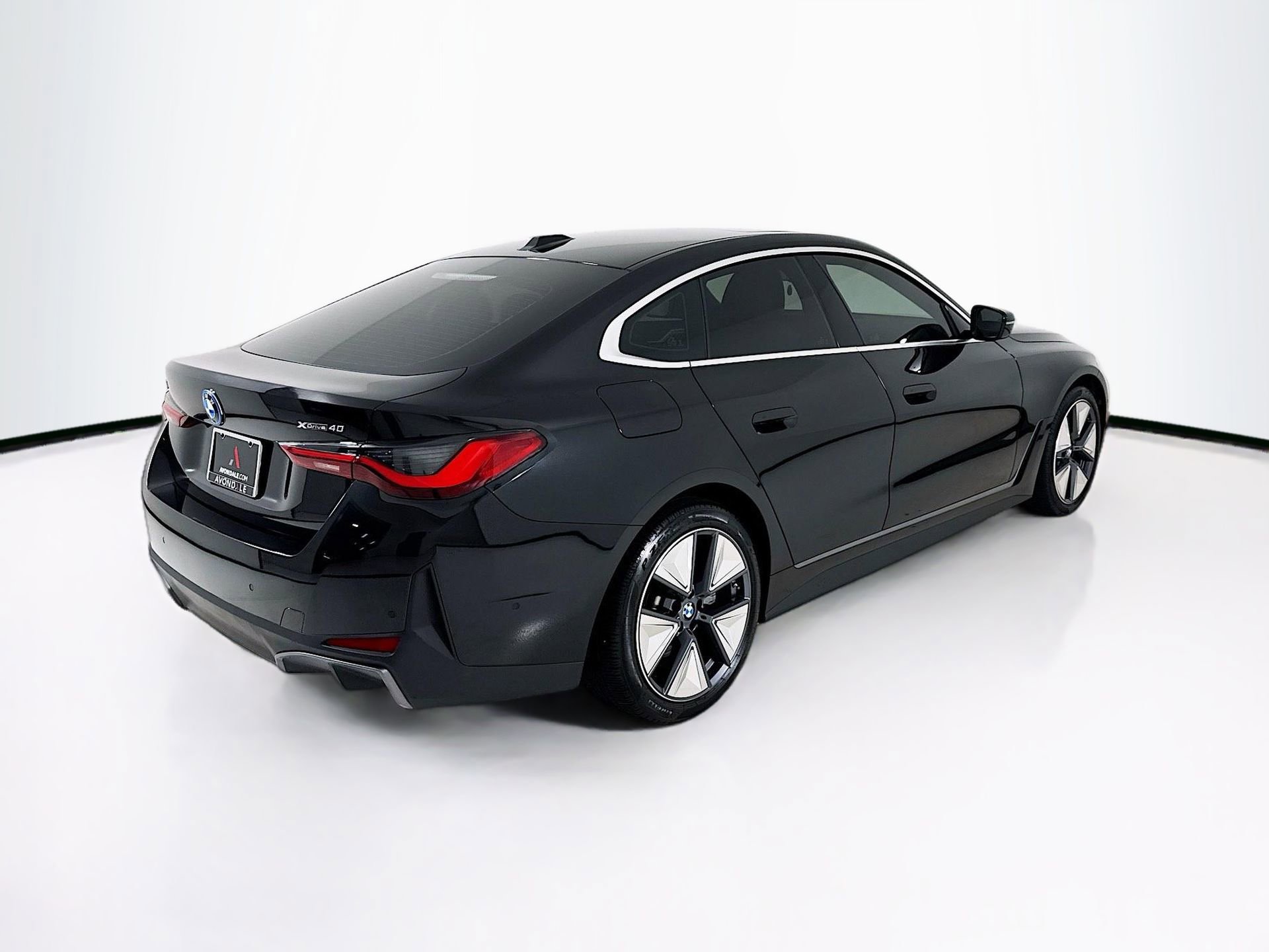 Used 2025 BMW i4 xDrive40i w/ Premium Package image 8