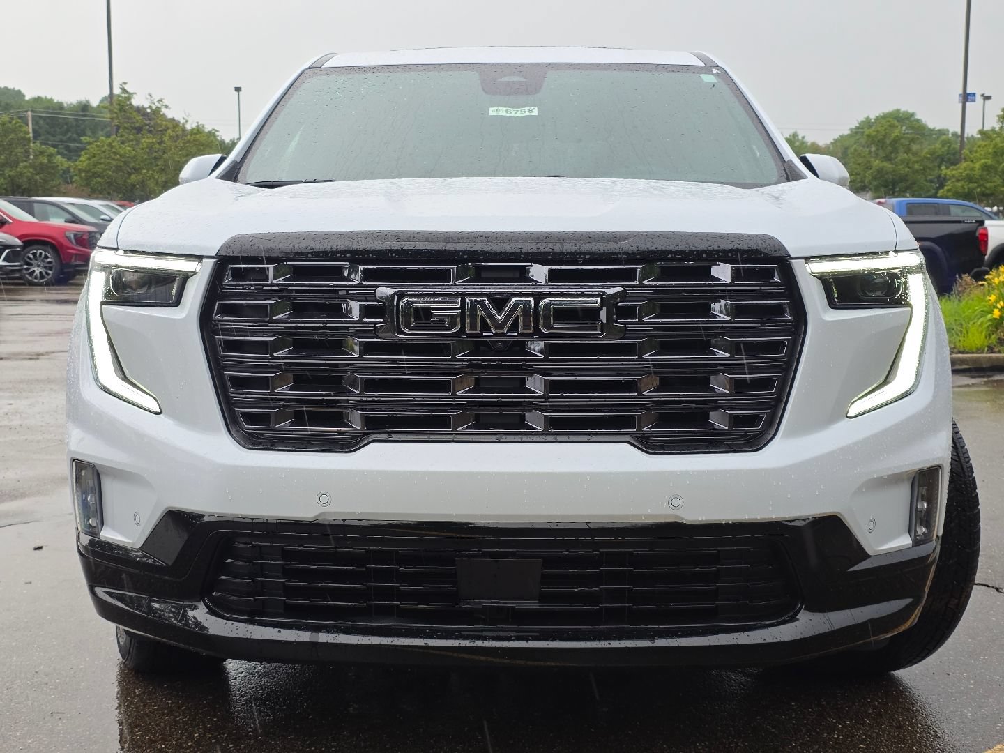 New 2026 GMC Acadia Denali Ultimate w/ LPO, Floor Liner Package AWD/4WD image 13