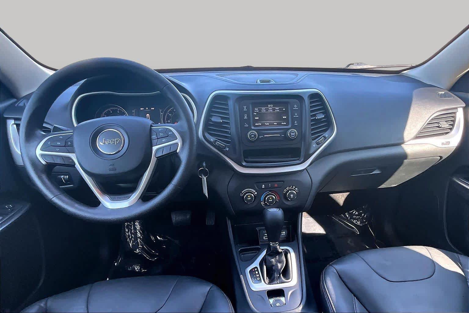 Used 2015 Jeep Cherokee Sport w/ Sport Appearance Group FWD image 16