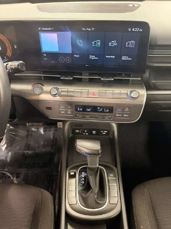Used 2024 Hyundai Kona SEL FWD image 30
