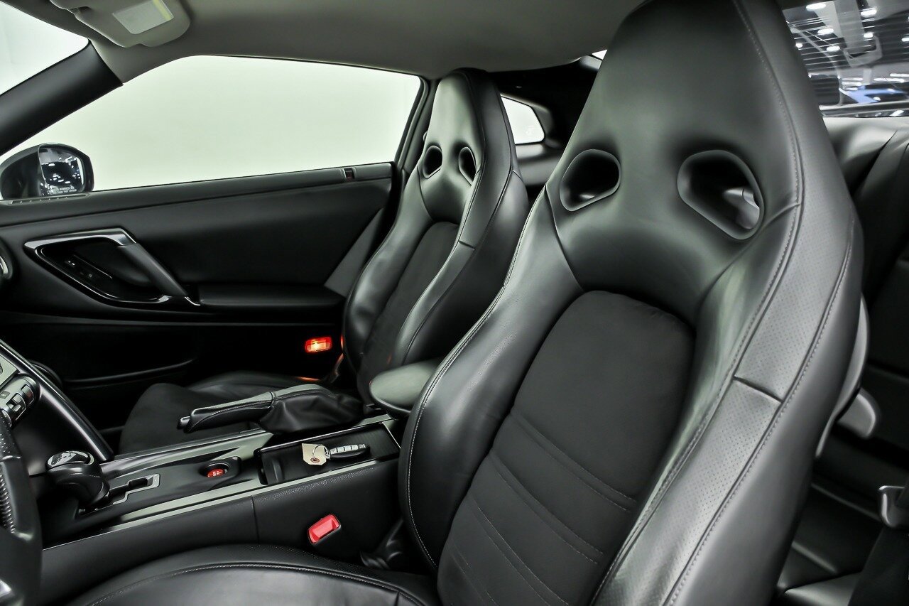Used 2013 Nissan GT-R Premium AWD/4WD image 22