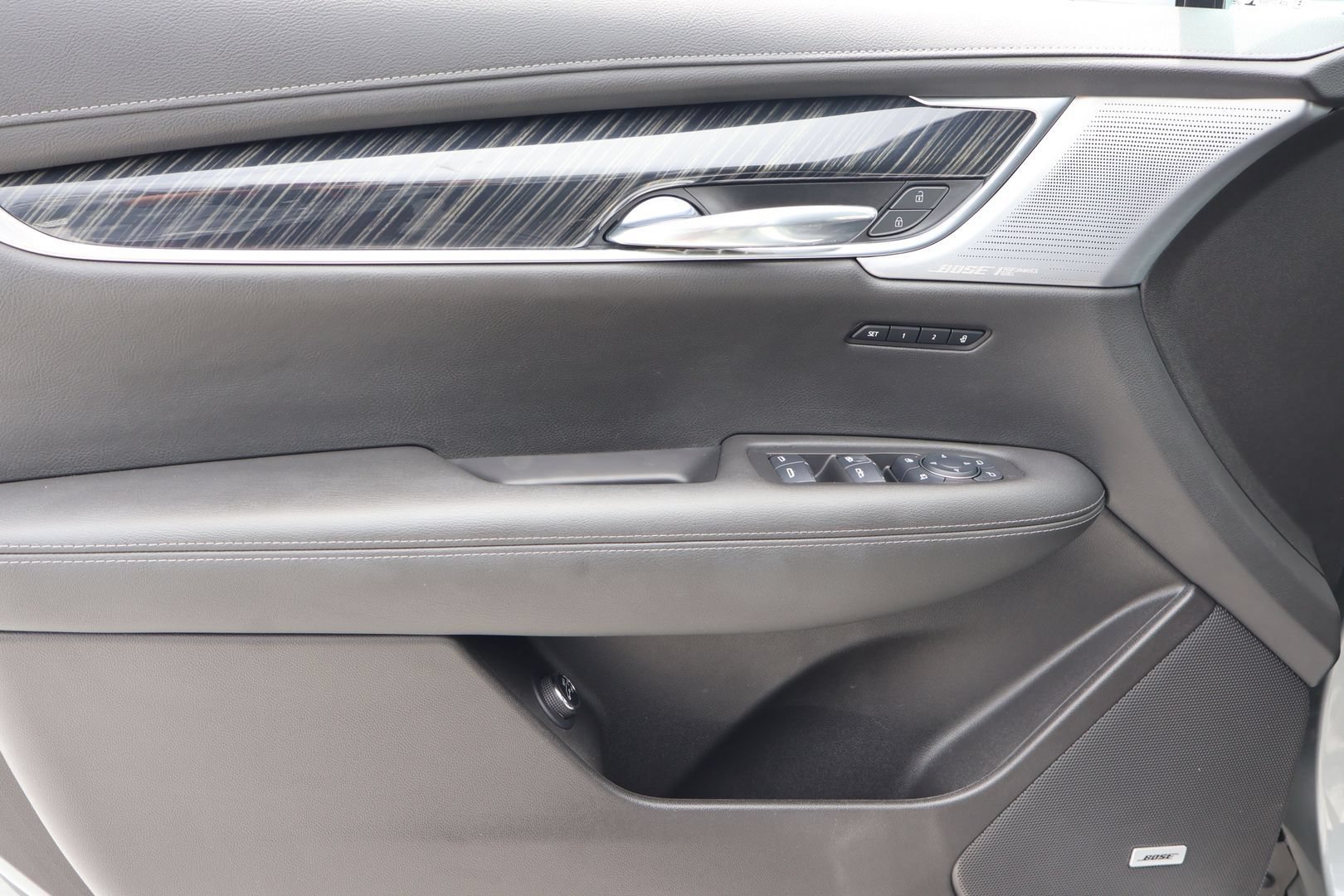Certified 2023 Cadillac XT6 Premium Luxury AWD/4WD image 10