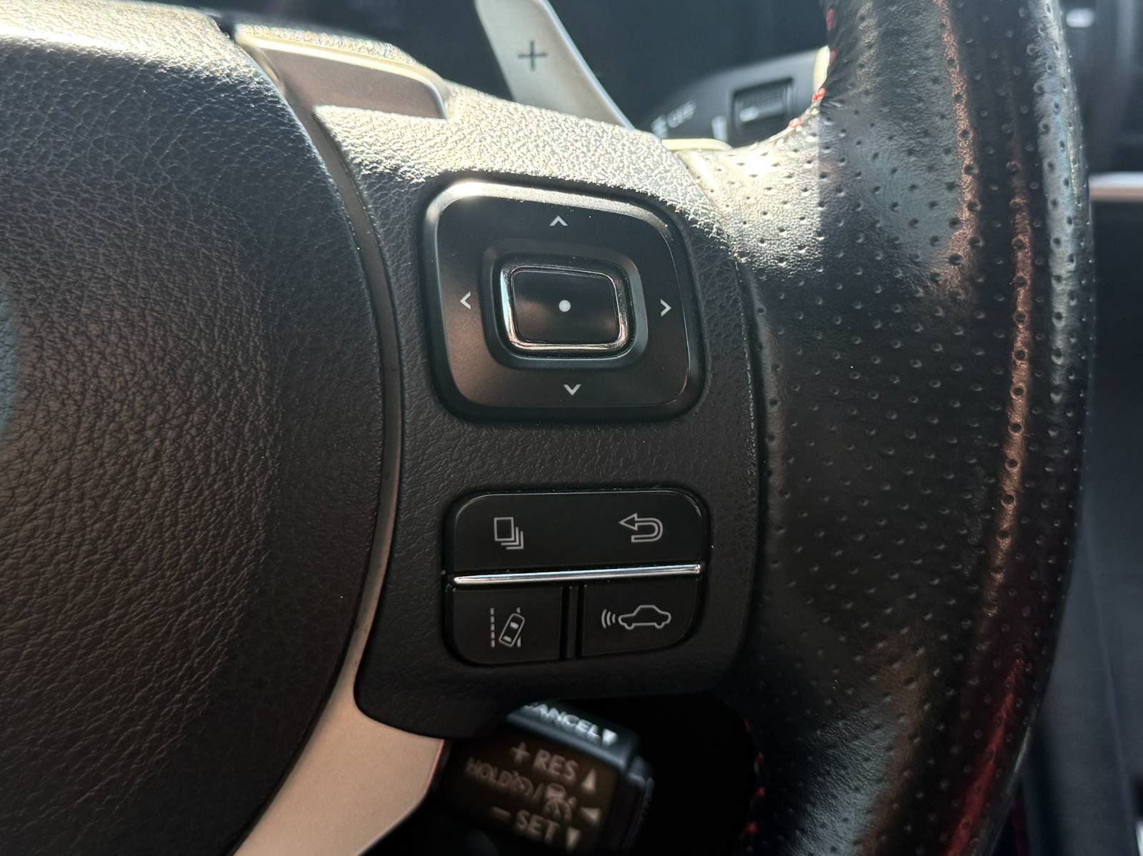 Used 2020 Lexus IS 350 F Sport w/ F Sport Package RWD image 15