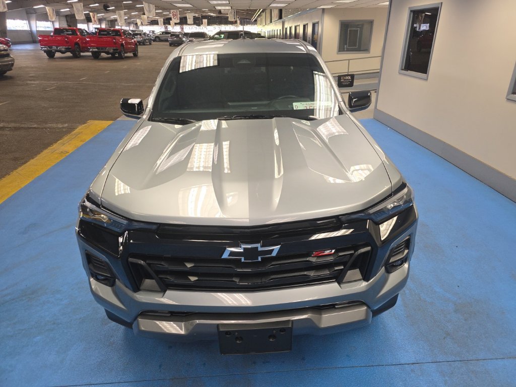 Certified 2024 Chevrolet Colorado Z71 w/ Z71 Convenience Package 2 AWD/4WD image 7
