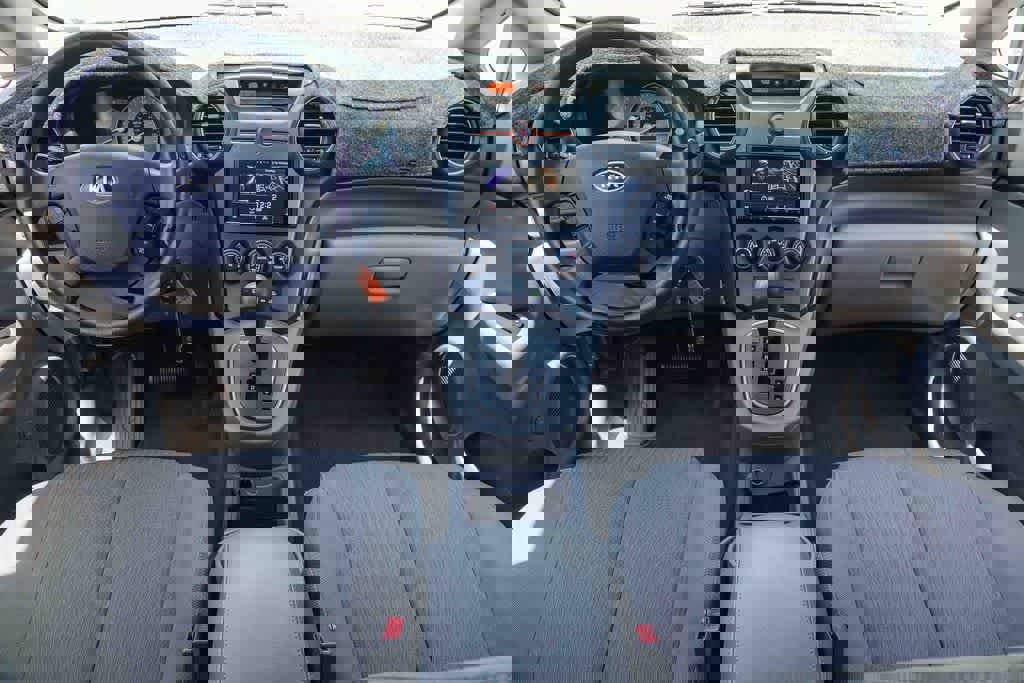 Used 2007 Kia Rondo LX image 11