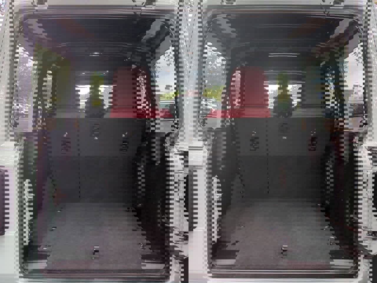 Used 2024 Jeep Wrangler Unlimited Rubicon 392 image 35