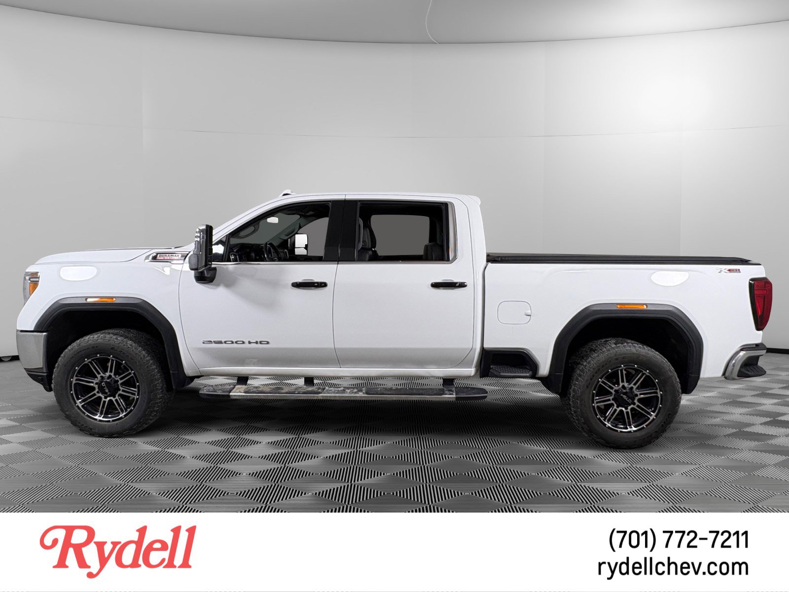 Used 2021 GMC Sierra 2500 SLT image 2