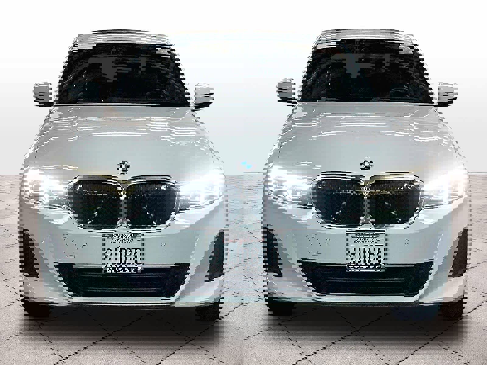 Used 2024 BMW 330i Sedan w/ Convenience Package image 3