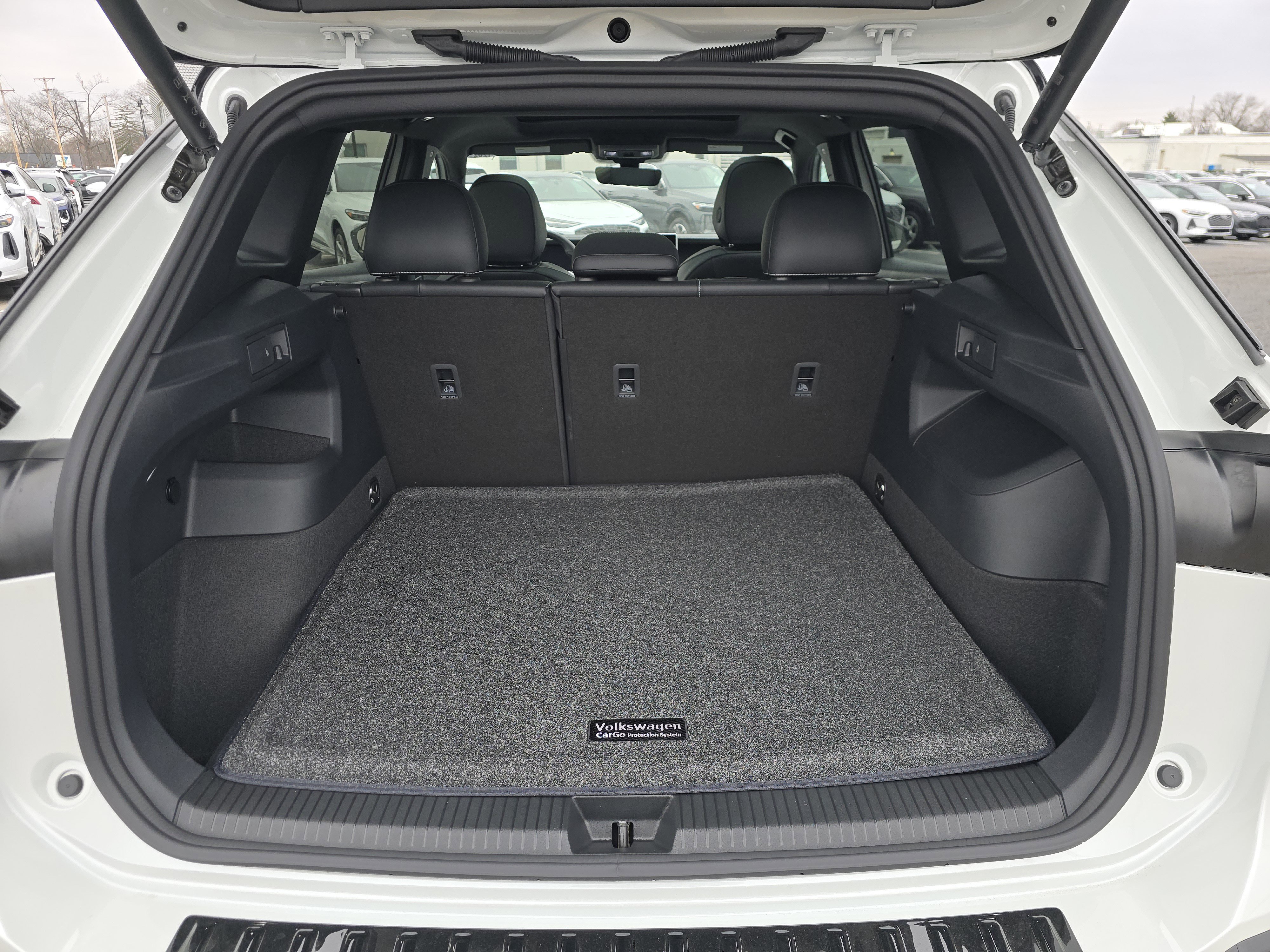 New 2026 Volkswagen Tiguan SE R-Line image 15