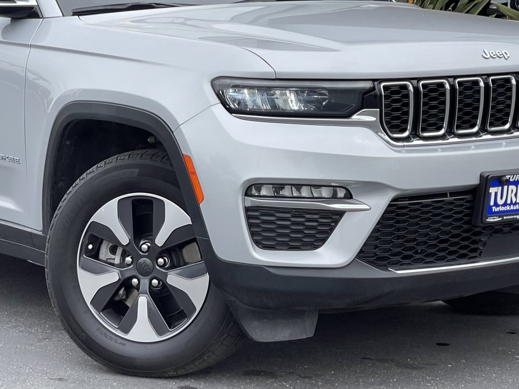 Used 2024 Jeep Grand Cherokee Limited 4xe AWD/4WD image 2