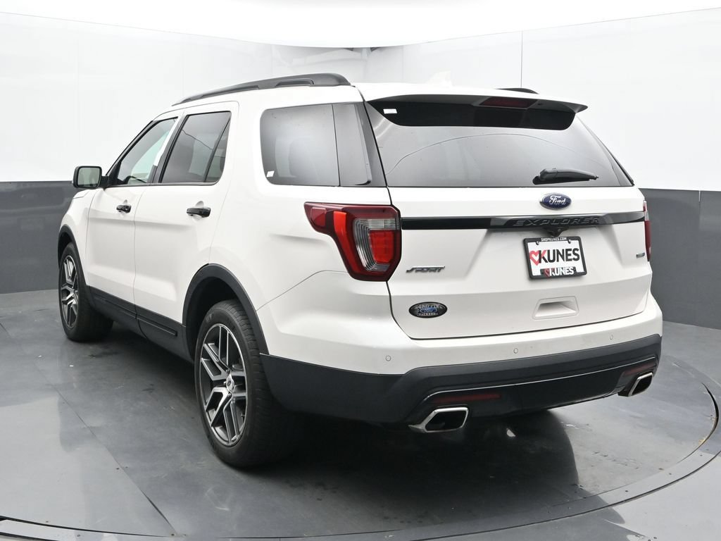 Used 2017 Ford Explorer Sport w/ Equipment Group 401A AWD/4WD image 11