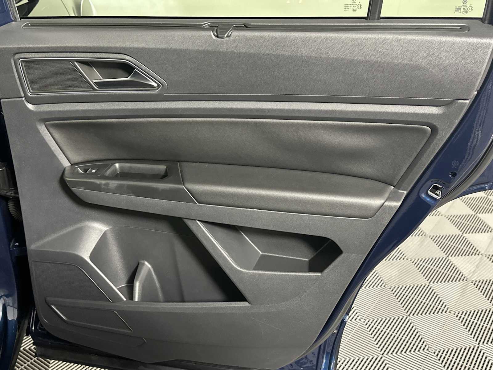 Used 2019 Volkswagen Atlas SE image 18