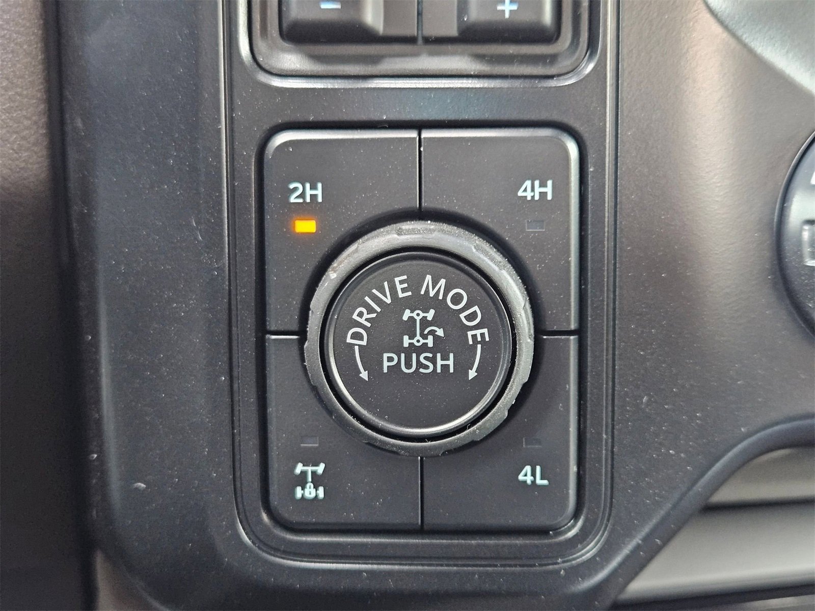 New 2026 Ford F350 King Ranch w/ Tremor Off-Road Package image 16