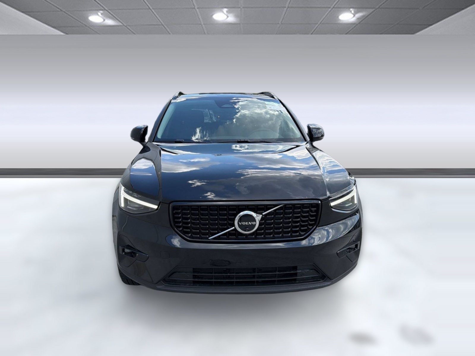 New 2026 Volvo XC40 B5 Plus w/ Climate Package AWD/4WD image 6