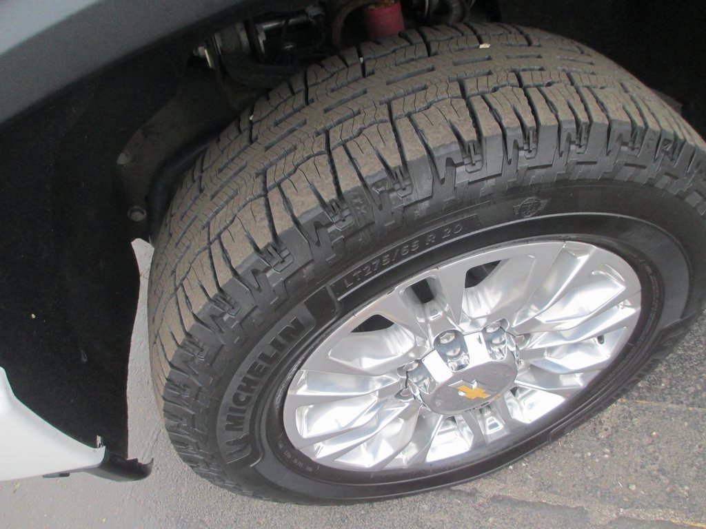 Used 2021 Chevrolet Silverado 3500 High Country w/ Z71 Off-Road Package image 11