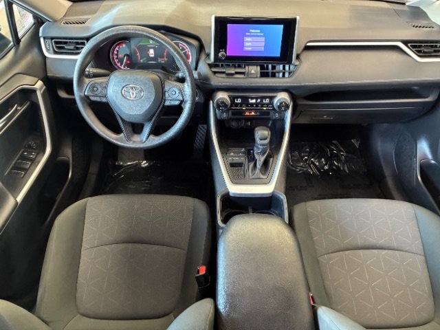 Used 2025 Toyota RAV4 XLE FWD image 2