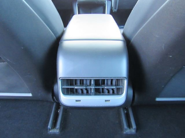 Used 2019 Tesla Model 3 Standard Range image 27