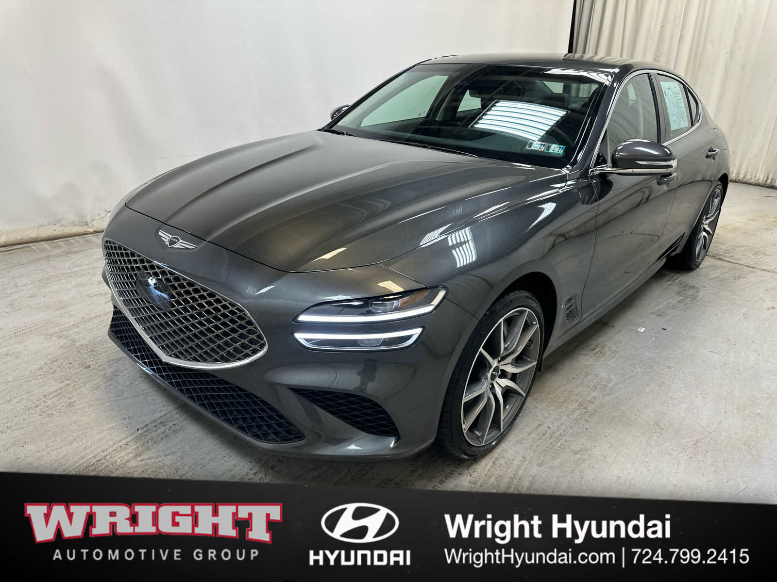 Used 2026 Genesis G70 2.5T AWD/4WD image 3