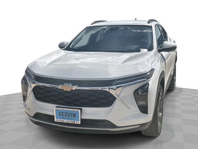 Used 2025 Chevrolet Trax LT FWD image 1