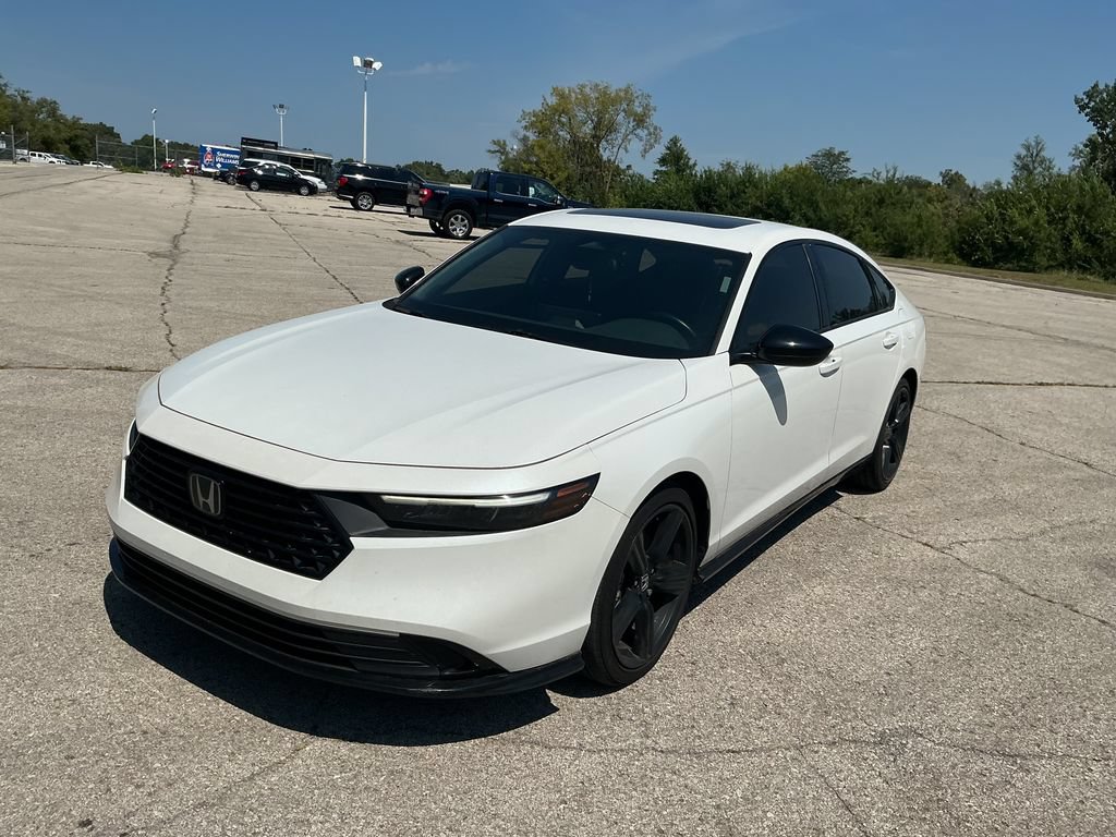 Used 2023 Honda Accord Sport image 1