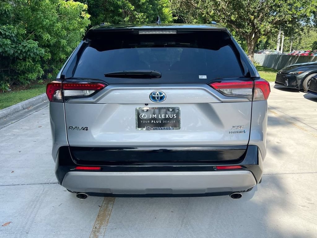 Used 2024 Toyota RAV4 XSE AWD/4WD image 6