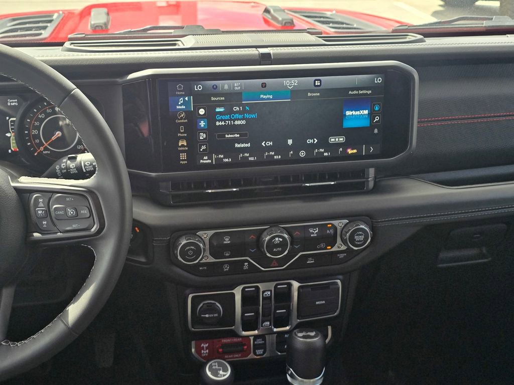 Used 2025 Jeep Wrangler Unlimited Rubicon image 18