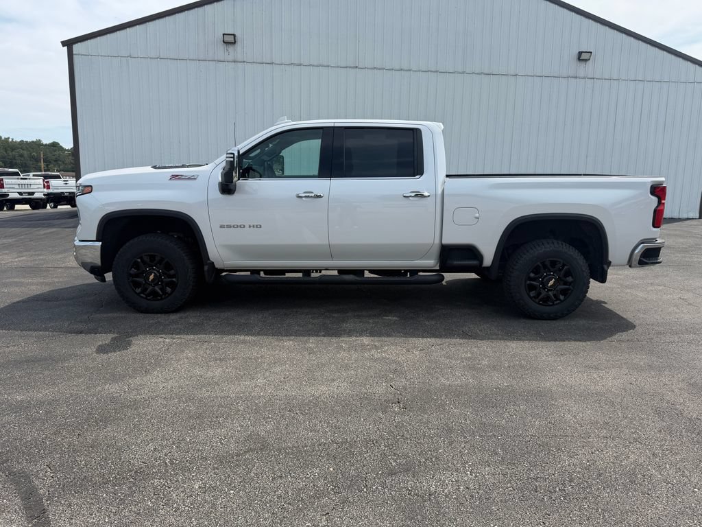 Used 2024 Chevrolet Silverado 2500 LTZ w/ LTZ Plus Package AWD/4WD image 8