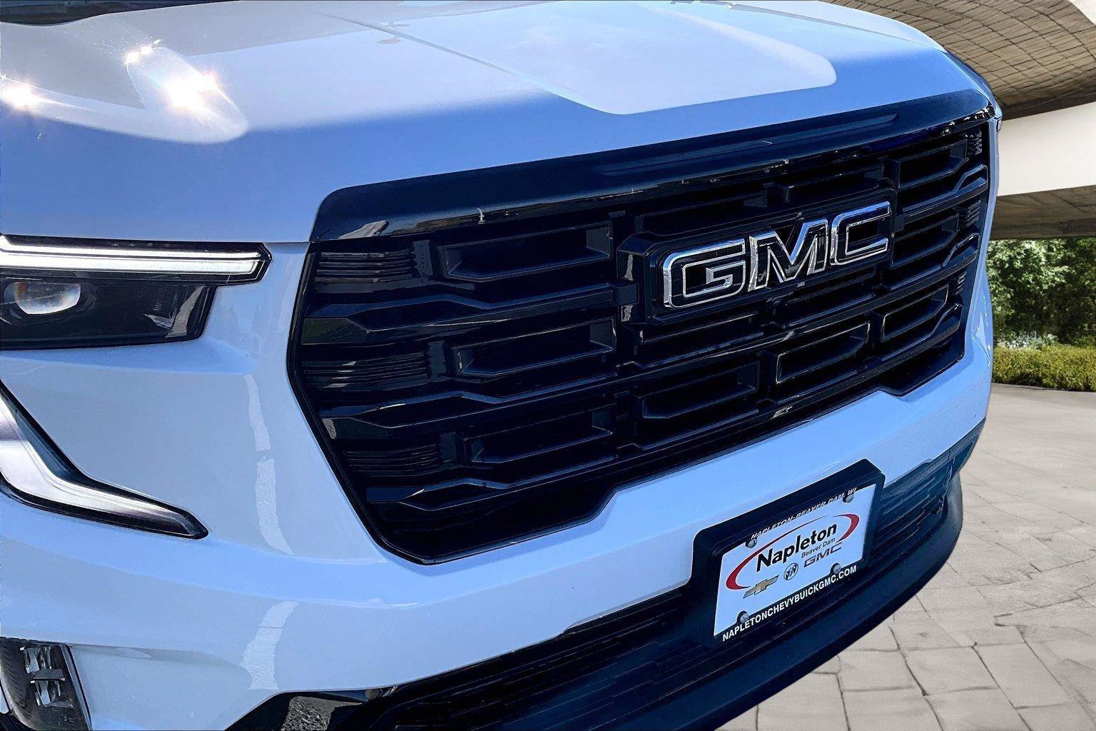 New 2027 GMC Acadia Elevation w/ Elevation Premium Package AWD/4WD image 39