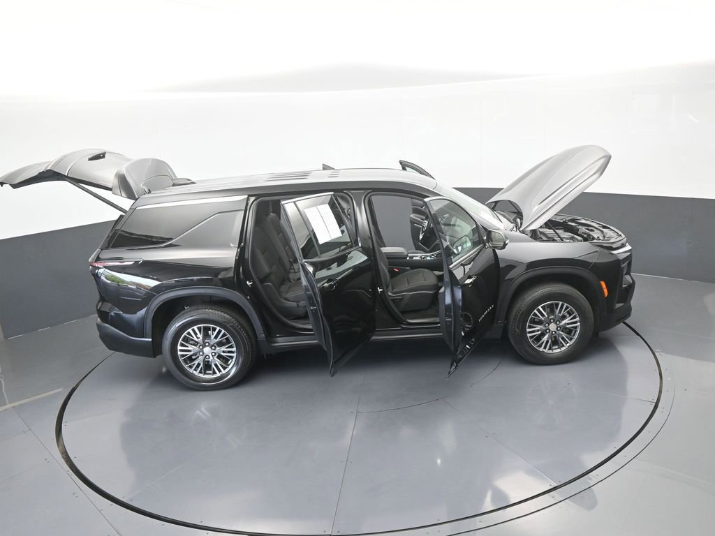 Used 2024 Chevrolet Traverse LS image 77