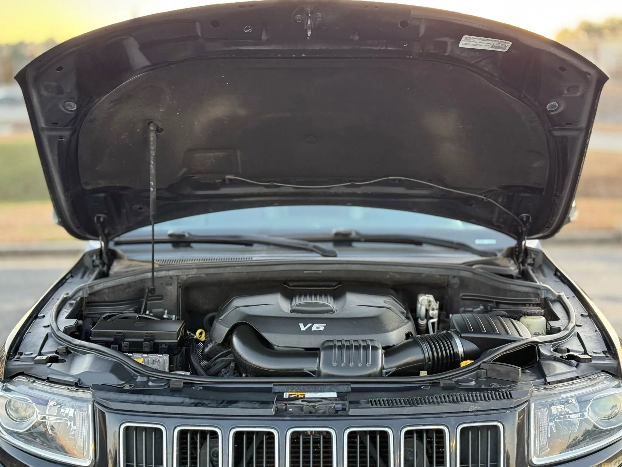 Used 2015 Jeep Grand Cherokee Limited image 30