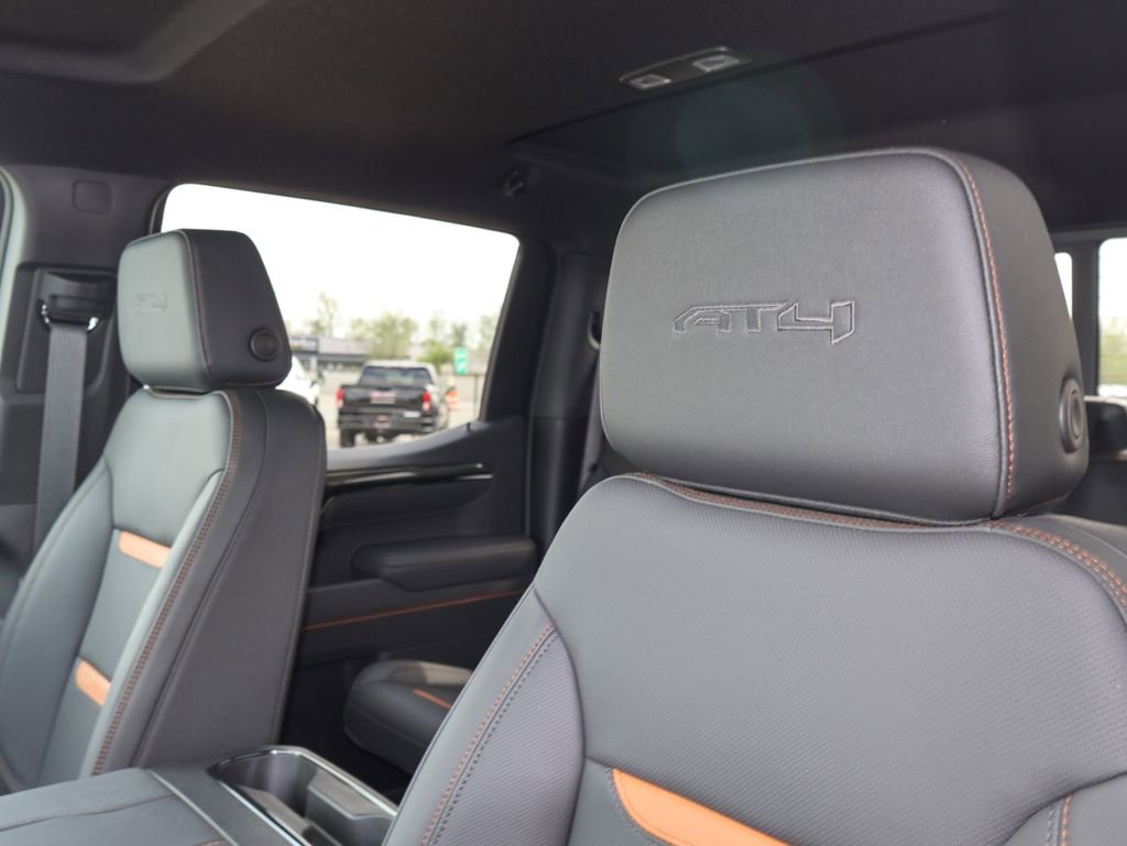 New 2026 GMC Sierra 1500 AT4 w/ AT4 Premium Package AWD/4WD image 7