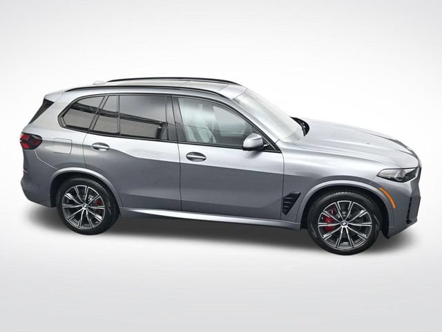 New 2026 BMW X5 xDrive50e w/ M Sport Package AWD/4WD image 23