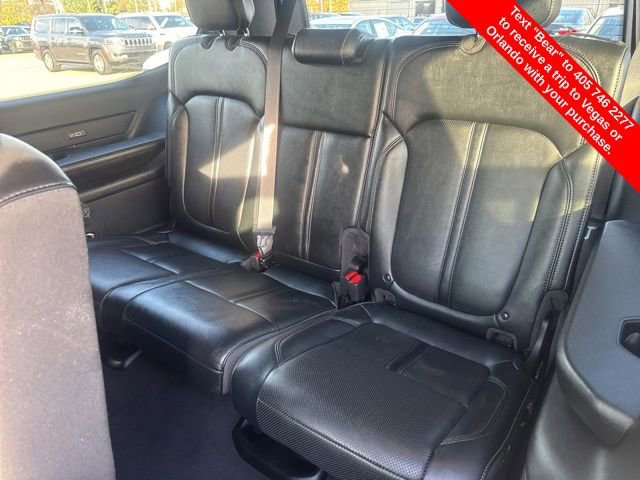 Used 2024 Jeep Wagoneer Series II w/ Flexible Seating Group image 17