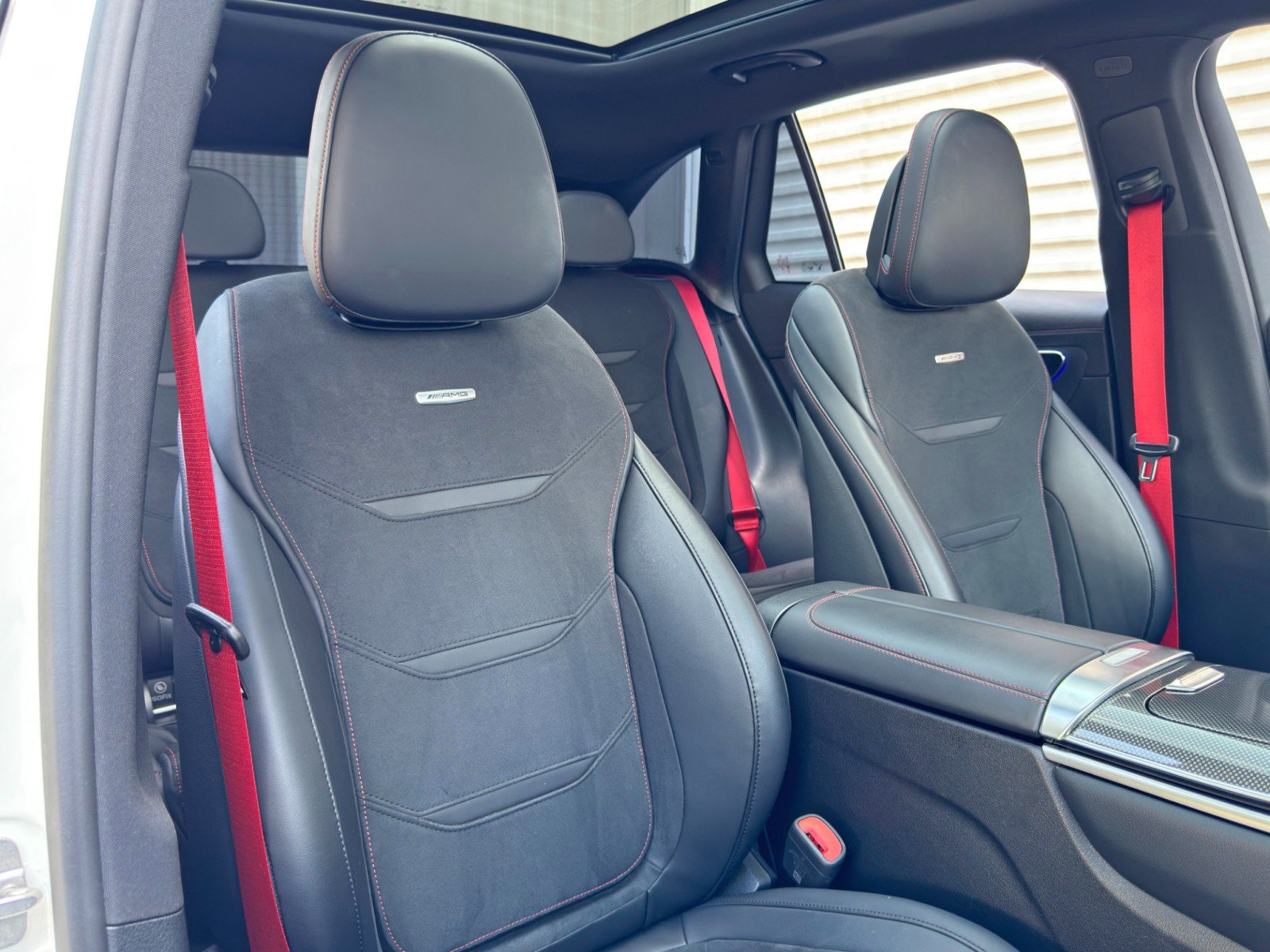 Used 2024 Mercedes-Benz GLC 43 AMG 4MATIC image 39