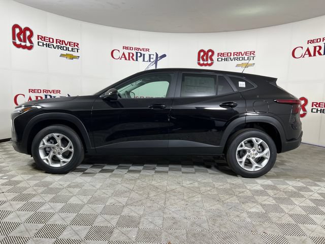 New 2026 Chevrolet Trax LS w/ LS Convenience Package FWD image 4