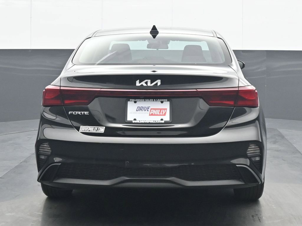 Used 2023 Kia Forte LXS image 5