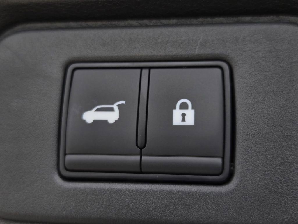 New 2026 Nissan Rogue SV FWD image 10