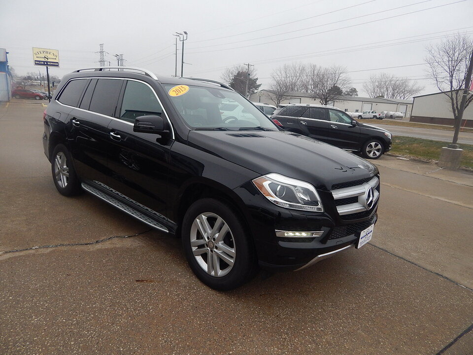 Used 2015 Mercedes-Benz GL 450 4MATIC image 3