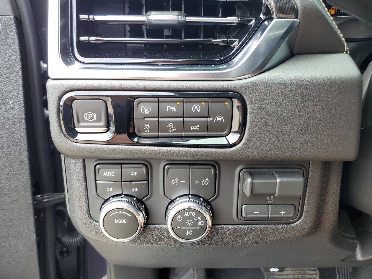 New 2026 GMC Yukon XL Elevation w/ Elevation Premium Package AWD/4WD image 29