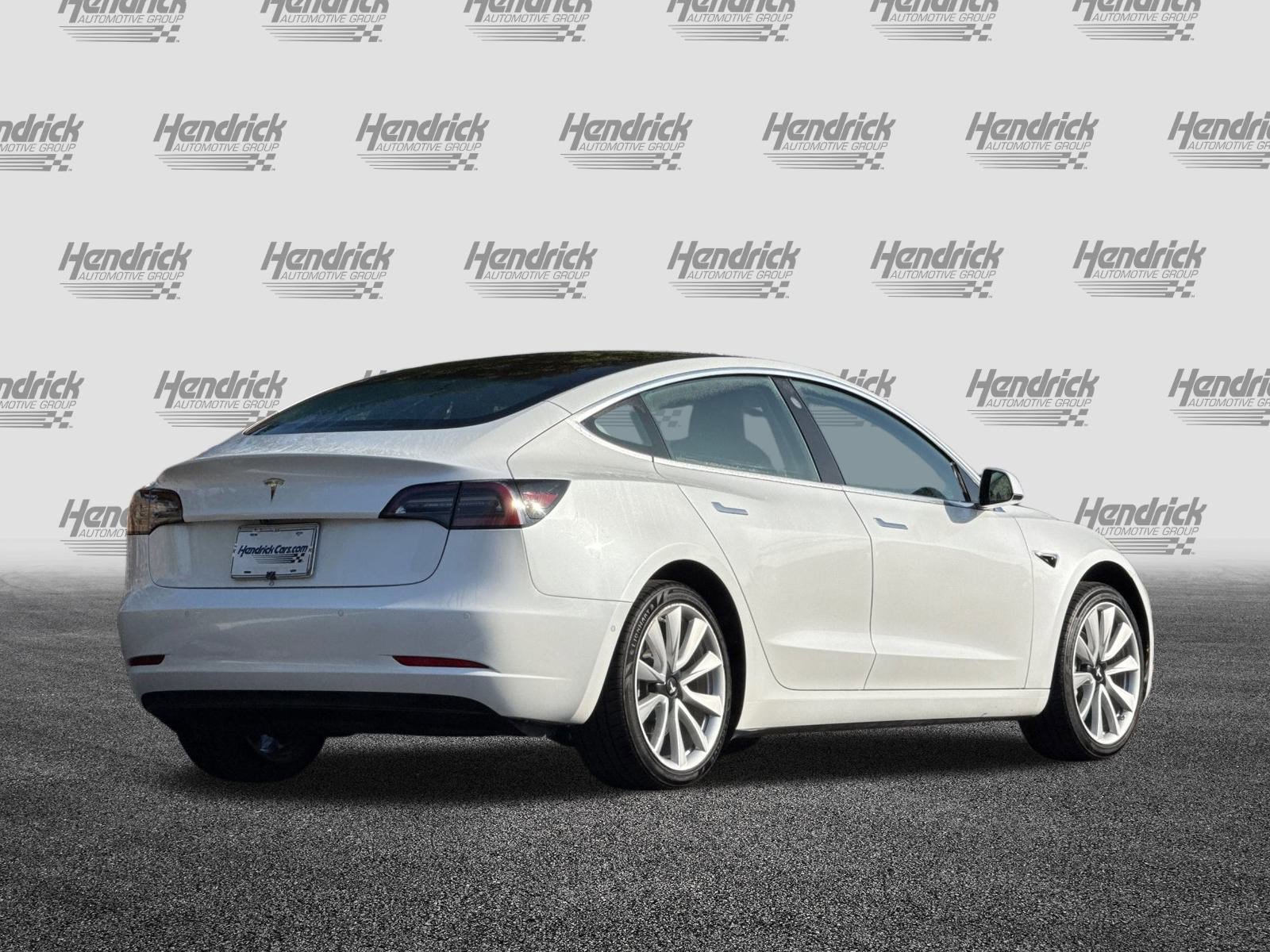 Used 2019 Tesla Model 3 Standard Range image 5