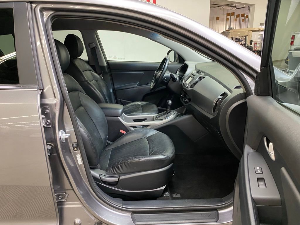 Used 2016 Kia Sportage EX AWD/4WD image 12