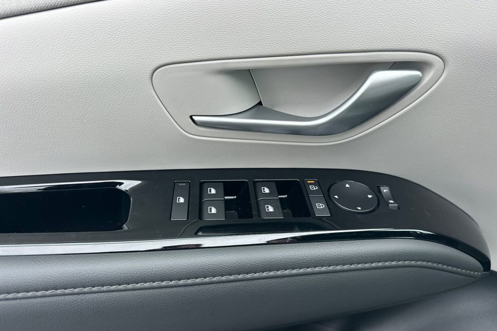 New 2026 Hyundai Tucson Limited image 8