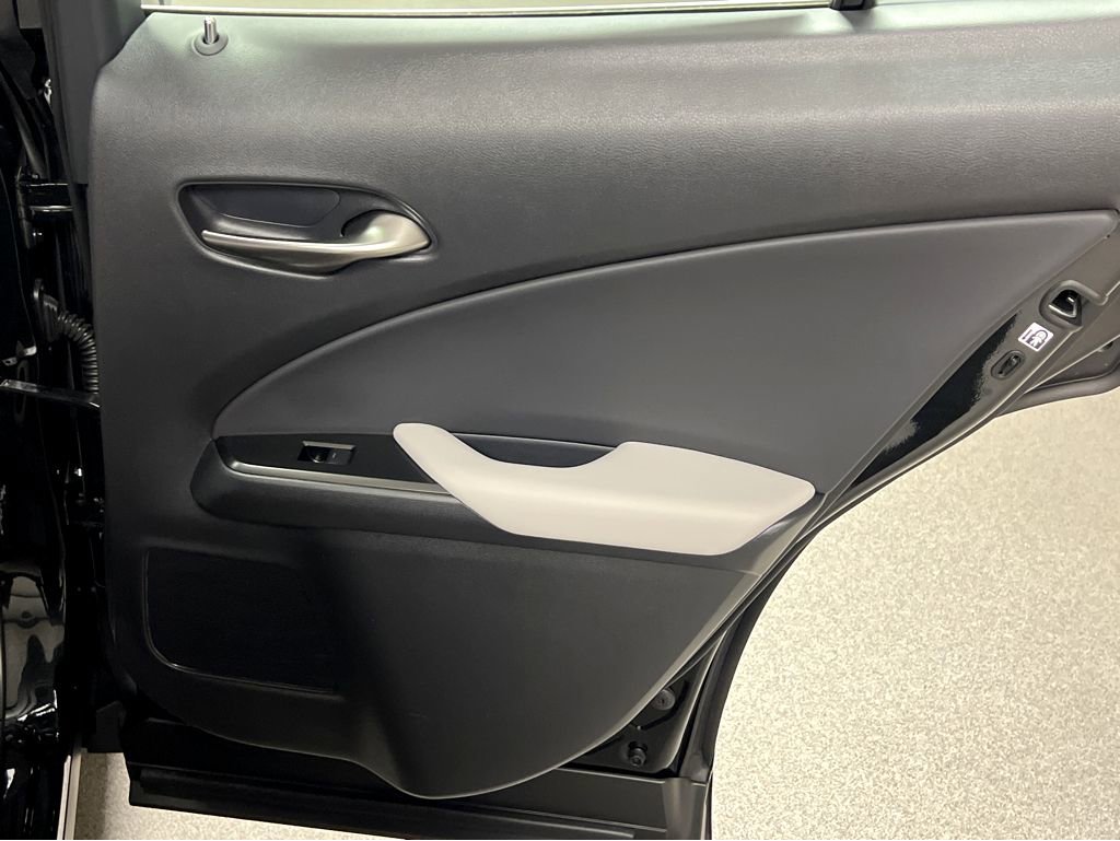 New 2026 Lexus UX 300h AWD image 21