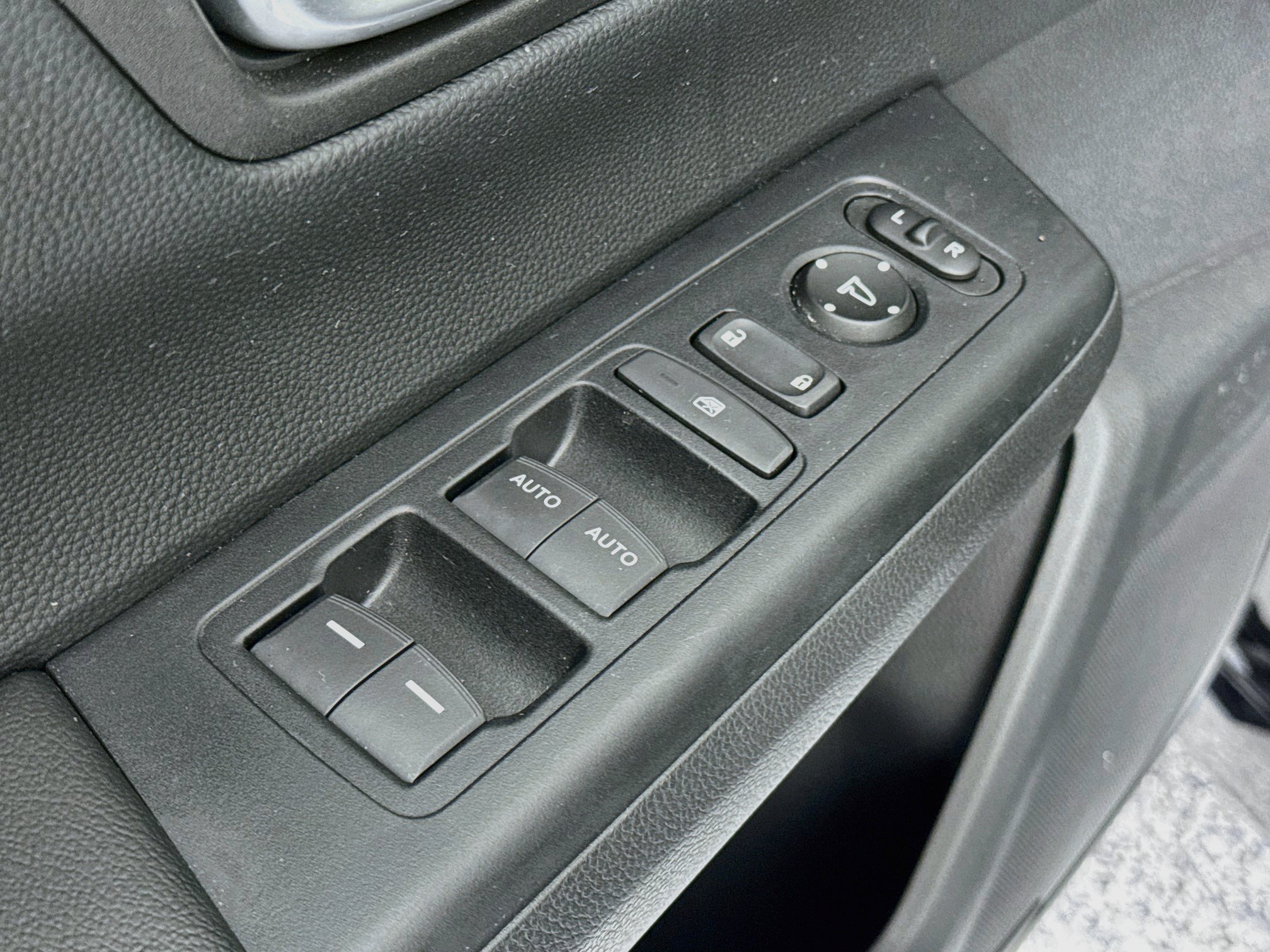 Certified 2025 Honda CR-V EX image 17